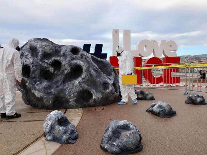 Nice : La météorite du (...)