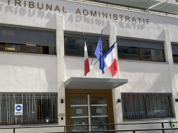 Le TA de Nice rejette la demande de retrait de drapeaux israéliens déployés sur la façade de la mairie pour "défaut d'urgence"